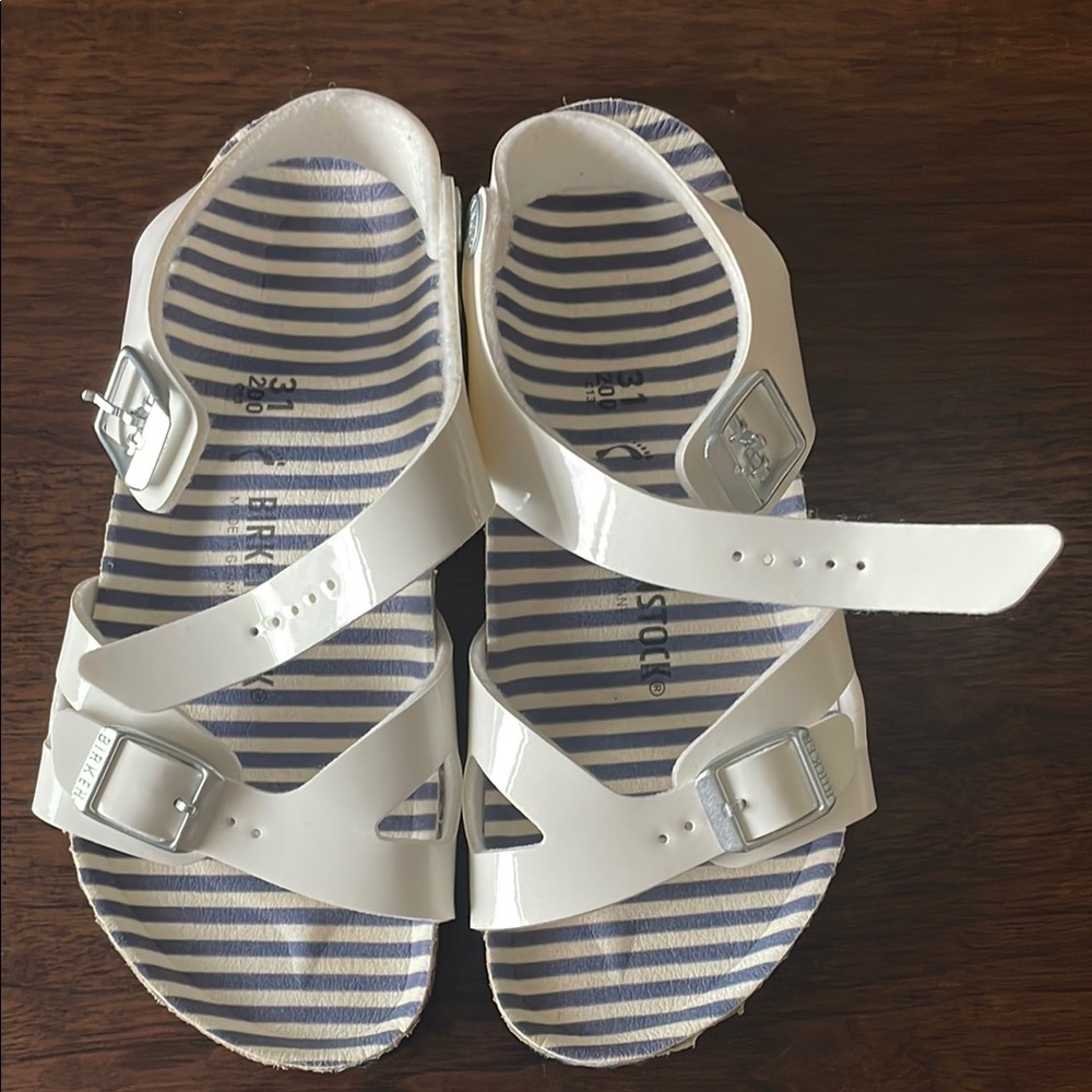 Birkenstock Kids White Strappy Sandals with Blue-White Stripe Insole size NEW